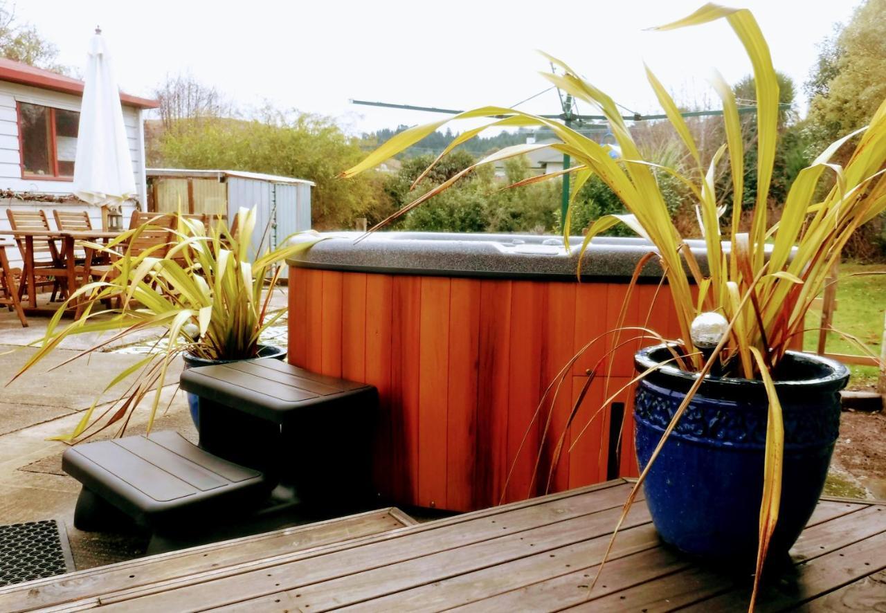 Hot Tub At Pukeko Cottage Geraldine Εξωτερικό φωτογραφία
